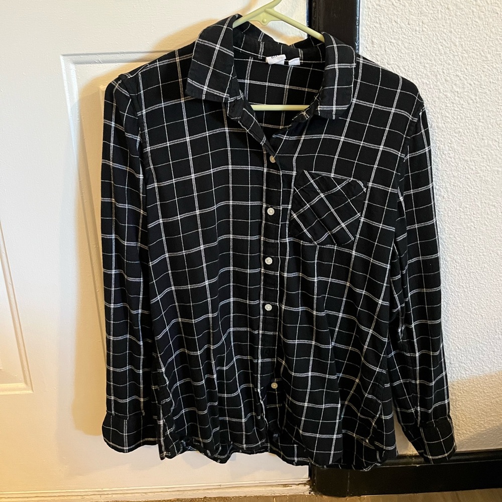 Women’s black flannel shirt